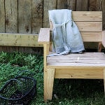 fauteuil de jardin avec accoudoirs en bois de mélèze